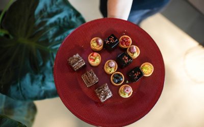 ¿Por qué elegir un cóctel tipo finger food para tu próximo evento de empresa?